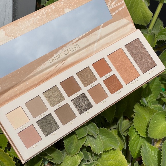 LAURA GELLER “Laura’s Essential” Face Palette Artistic & Authentic - Picture 1 of 12